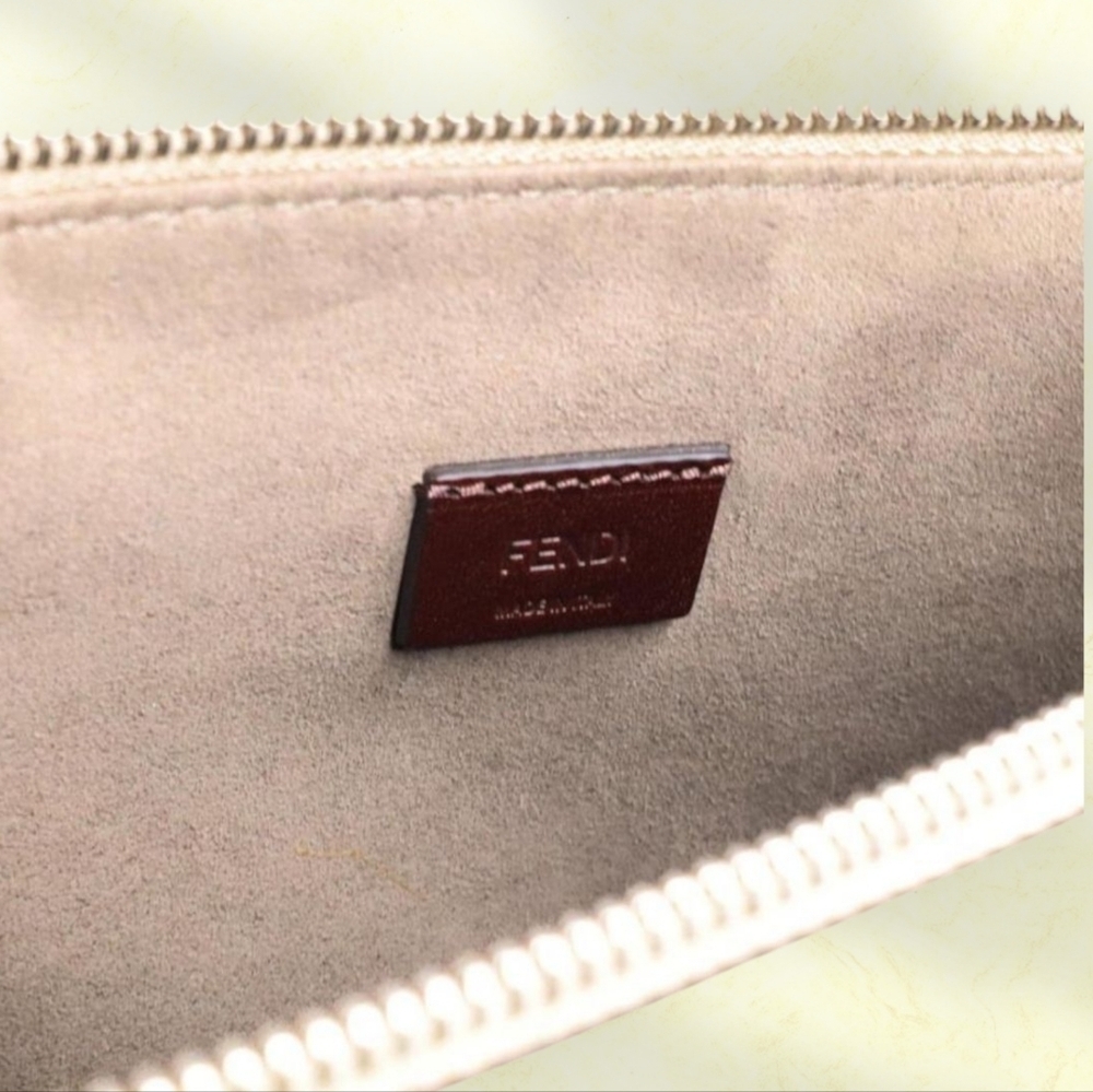 FENDI Banana Flat Leather Clutch Pouch Bag 2018 - Picture 7 of 7